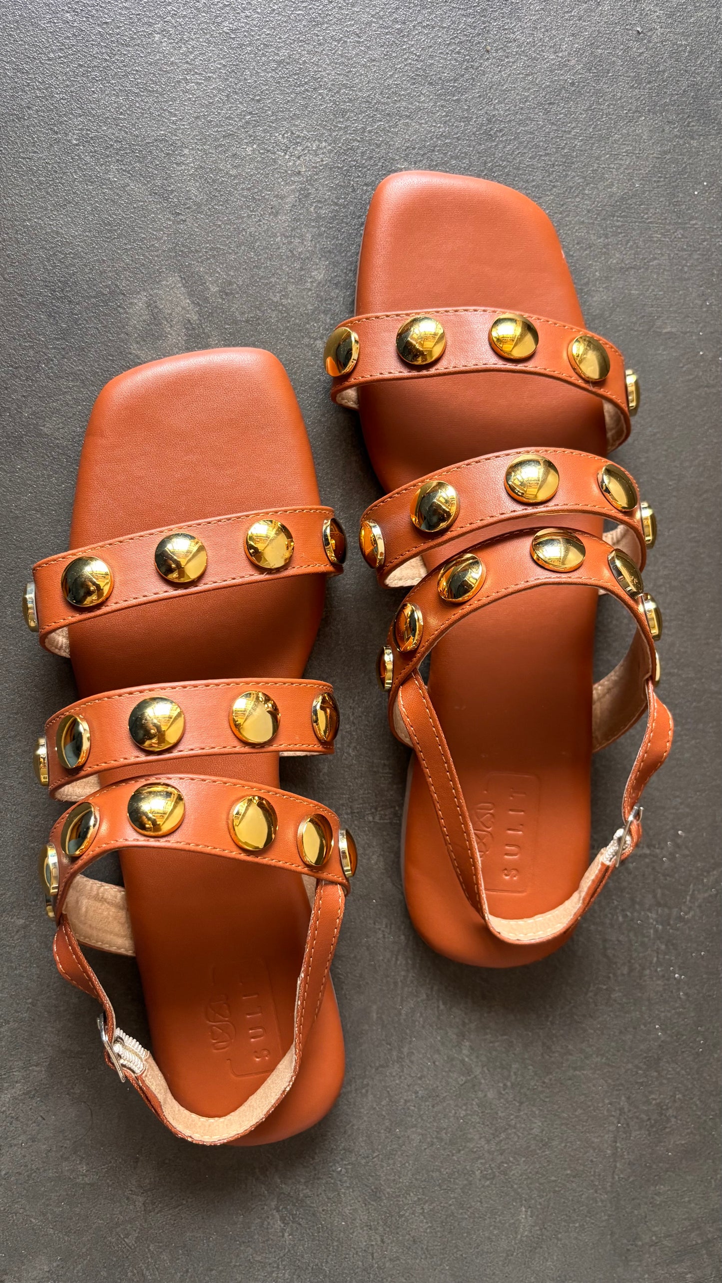 Oro Tan Sandals