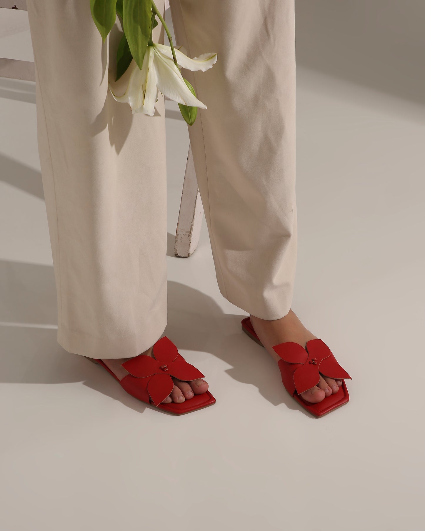 RED FLOWER FLATS