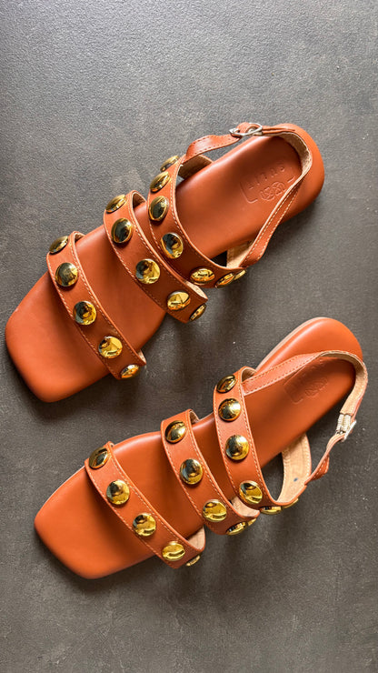 Oro Tan Sandals