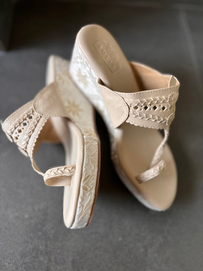 BEIGE KOLHAPURI WEDGE