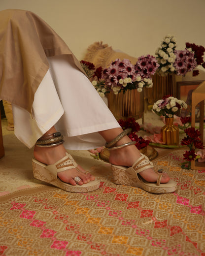 BEIGE JAAL WEDGE
