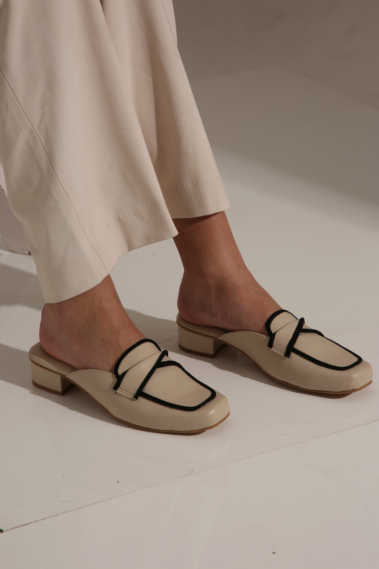 BEIGE AND BLACK MULES