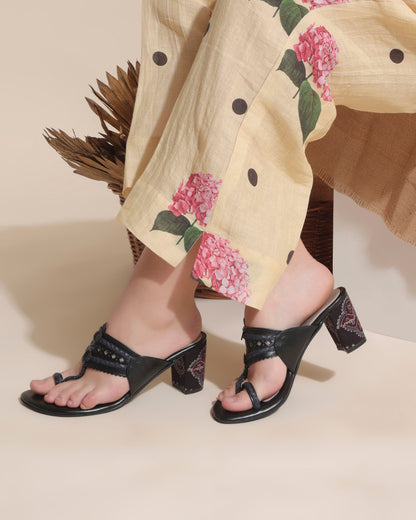 BLACK AND DARK BLUE BLOCK