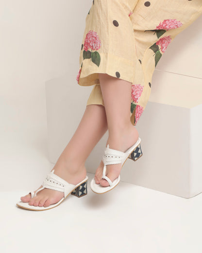 WHITE KATHA KOLHAPURI