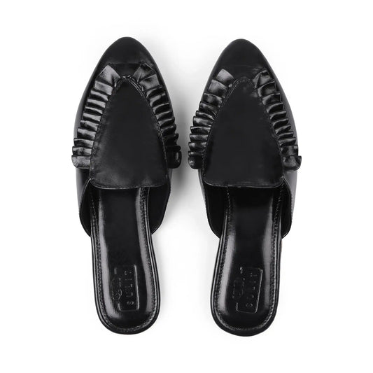 RUFFLE MULES BLACK